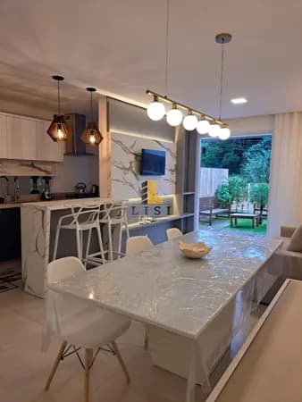 Oportunidade de adquirir seu apartamento garden próximo à praia do Mariscal