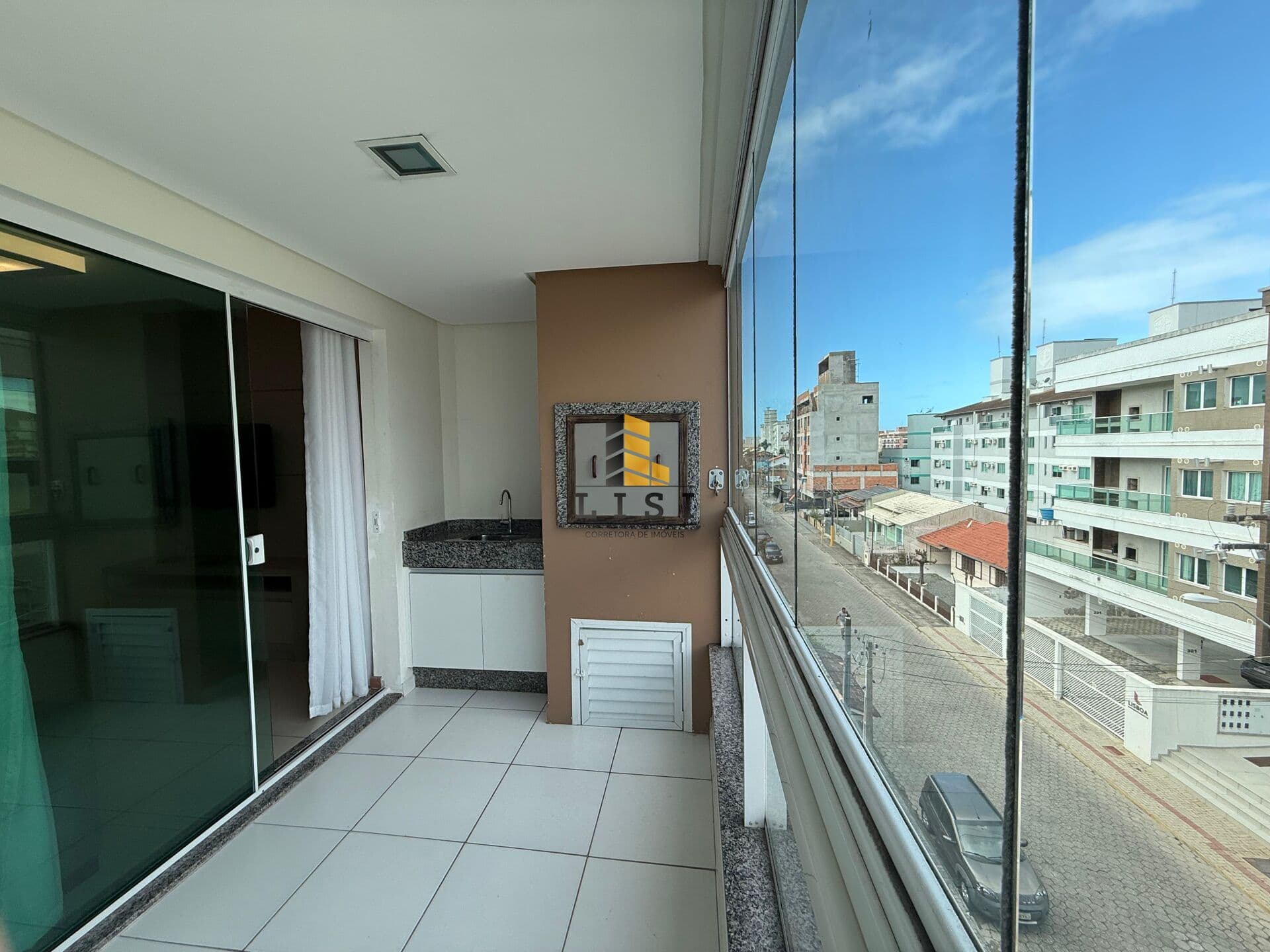 Apartamento à venda na praia de Bombas, Bombinhas/SC