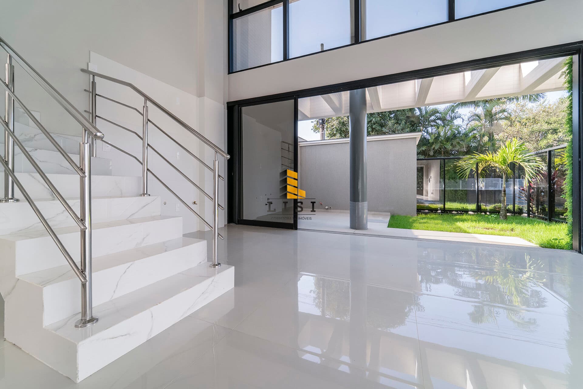 Apartamento Garden à venda em Mariscal