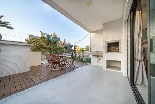 Apartamento Garden á 50 metros da praia de Mariscal á venda, Bombinhas/SC