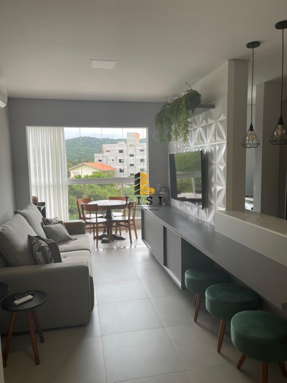 Apartamento a venda próximo a praia de Mariscal.
