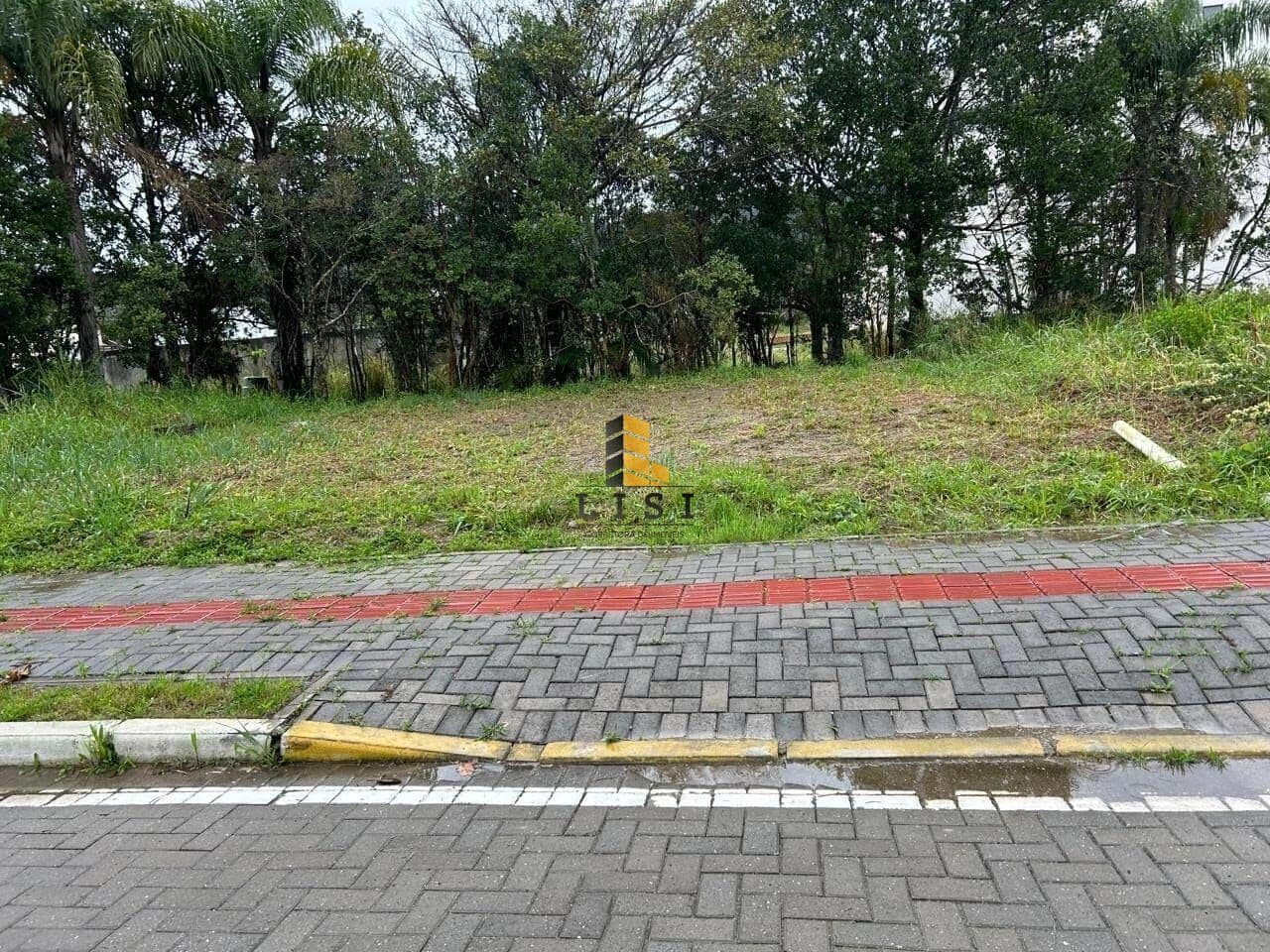 Terreno à venda na Praia do Mariscal Bombinhas SC