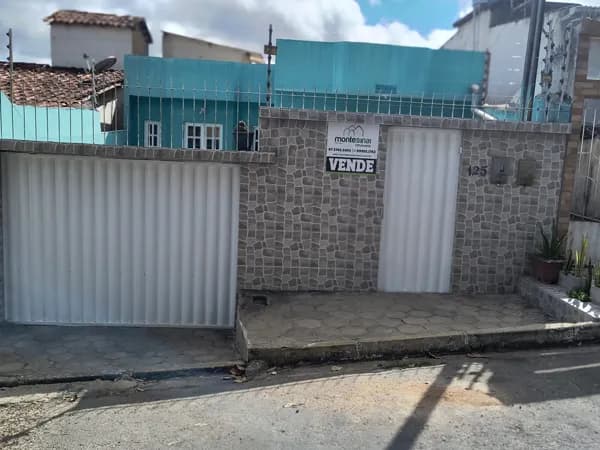 Casa Padrão Aluguel por R$ 1.500,00 no bairro Heliopolis