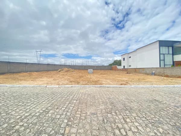 Terreno a venda 741,45², por R$350.000,00 no Condomínio Privê Morada Nobre