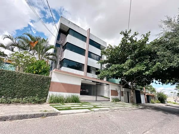 Apartamento Padrão a venda por R$ 370.000,00 no bairro Severiano Moraes Filho