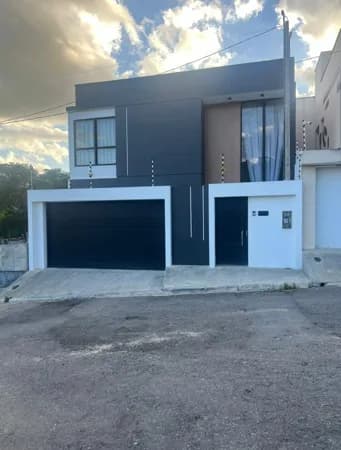 Casa Alto Padrão Heliópolis por R$800.000,00 em Garanhuns-PE