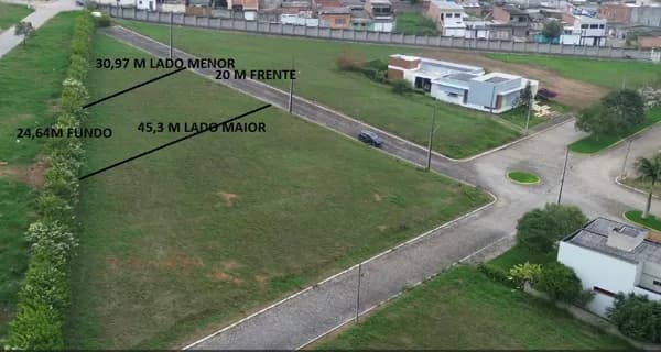 Terreno á venda por R$ 85.000,00 no Condomínio Anumará