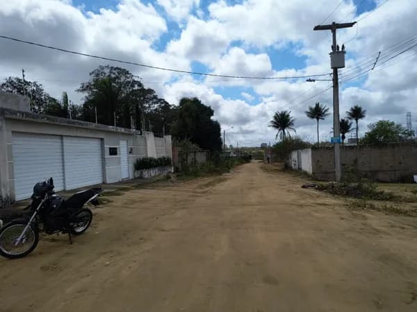 Terreno em Loteamento por R$ 150.000 em Severiano Moraes Filho, Garanhuns/PE