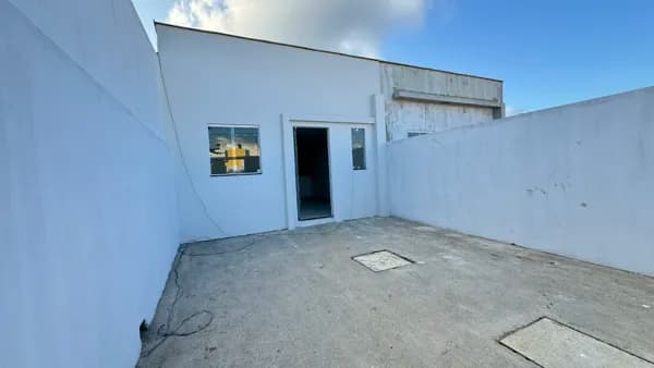 Casa Padrão á venda por R$ 195.000,00 no bairro Francisco Simão dos Santos Figueira