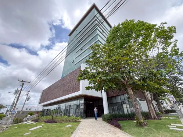 Ponto Comercial aluguel por R$ 20.000,00 no bairro da Heliópolis, Garanhuns/PE