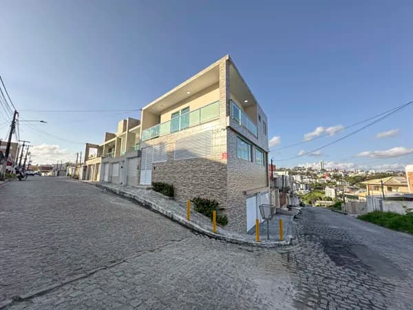 Casa Alto Padrão a venda por R$ 760.000,00 no bairro Boa Vista