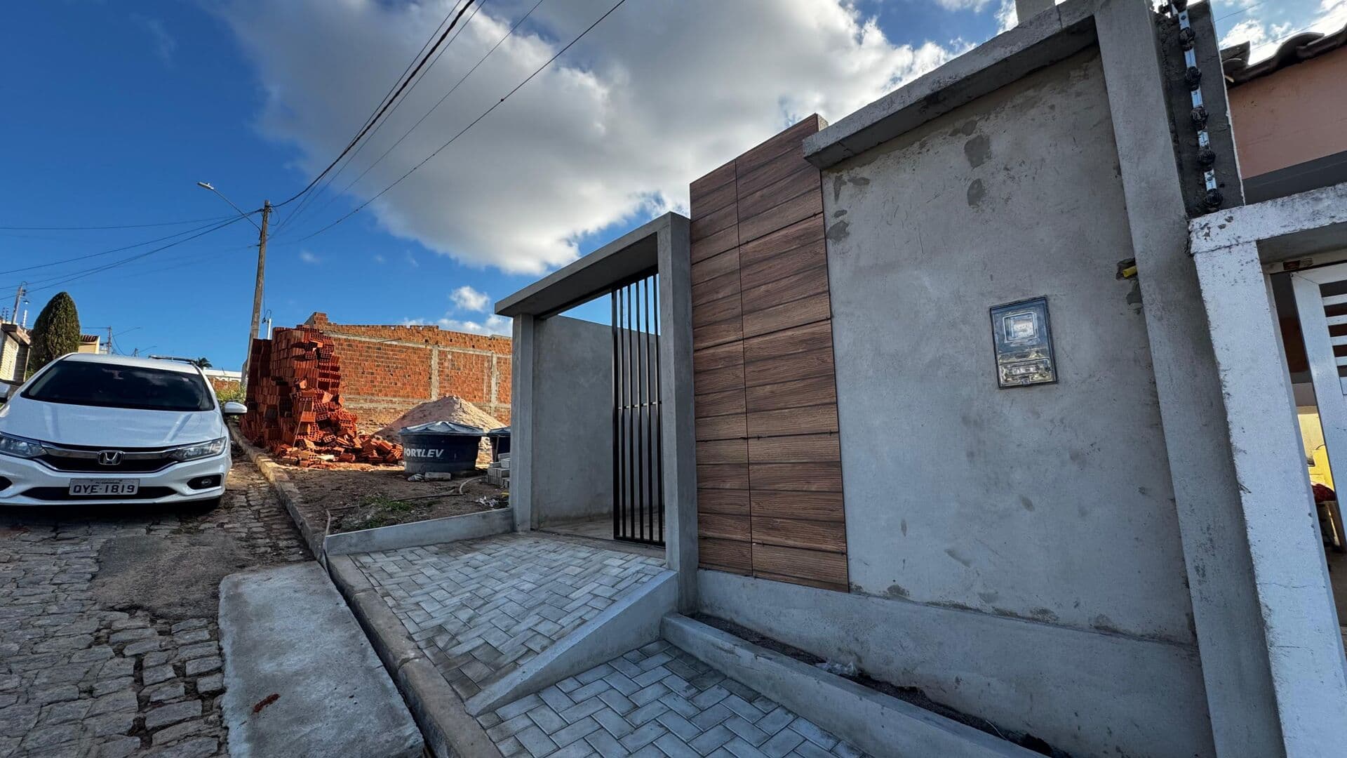 Casa Padrão a venda por R$235.000,00 no bairro josé Maria dourado-Garanhuns