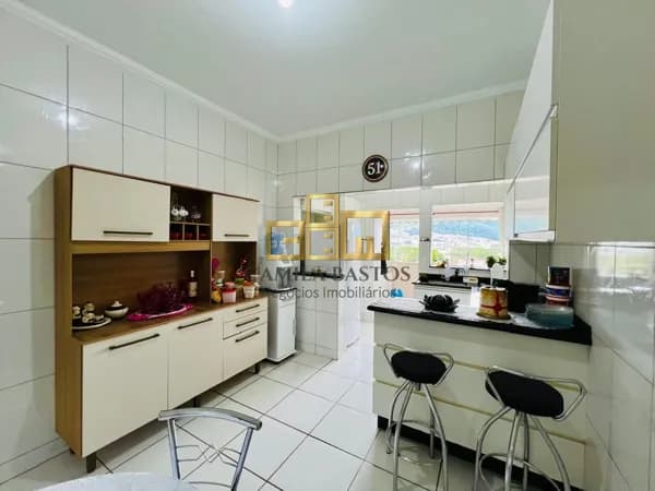 Casa em Poços de Caldas - Jardim Country Club