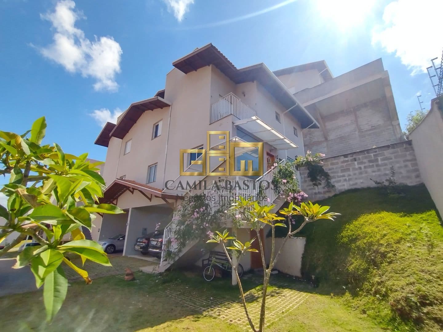 Casa com 3 dormitórios à venda, em condomínio fechado, com 164 m² por R$ 930.000 - Santa Ângela - Poços de Caldas/MG