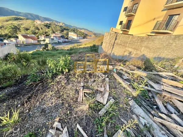 Lote/Terreno em Poços de Caldas - Residencial Morumbi