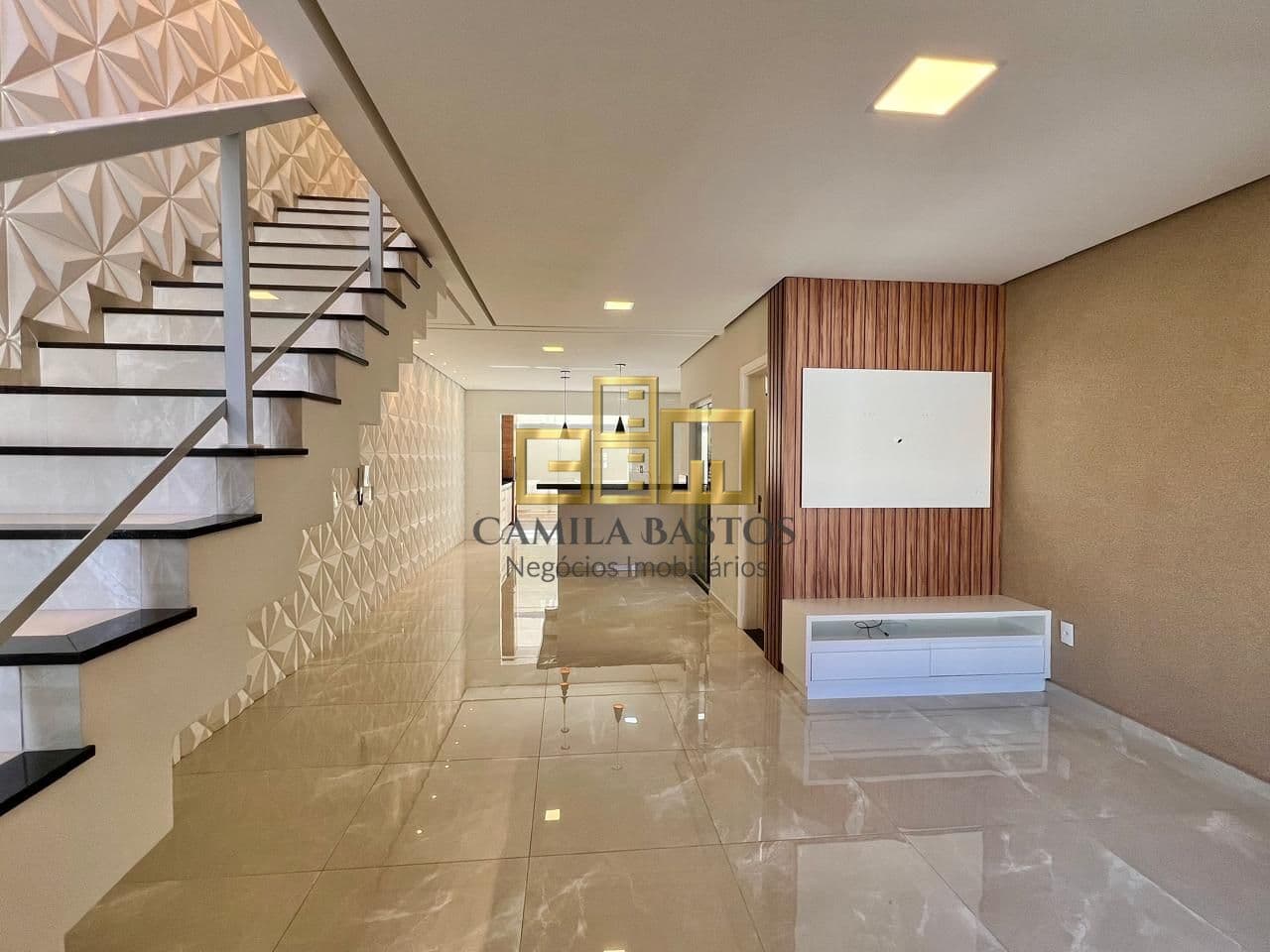 Casa com 3 dormitórios à venda, 131 m² - Jardim das Acácias - Poços de Caldas/MG