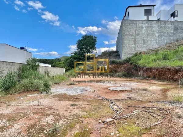 Terreno à venda, 450 m² - Belvedere - Poços de Caldas/MG