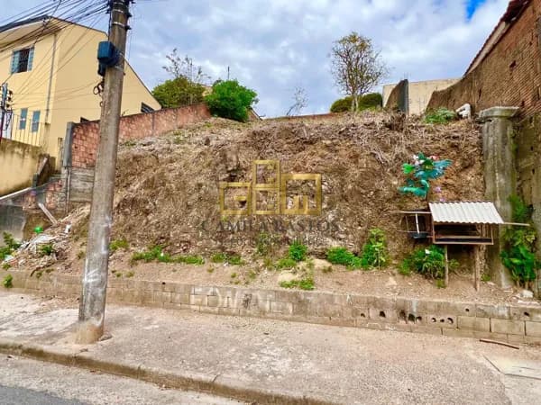 Lote/Terreno em Poços de Caldas - Dom Bosco