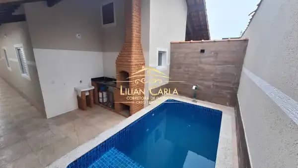 Casa à venda em Itanhaém com 3 dorm, 2 suítes e PISCINA por R$ 419 mil