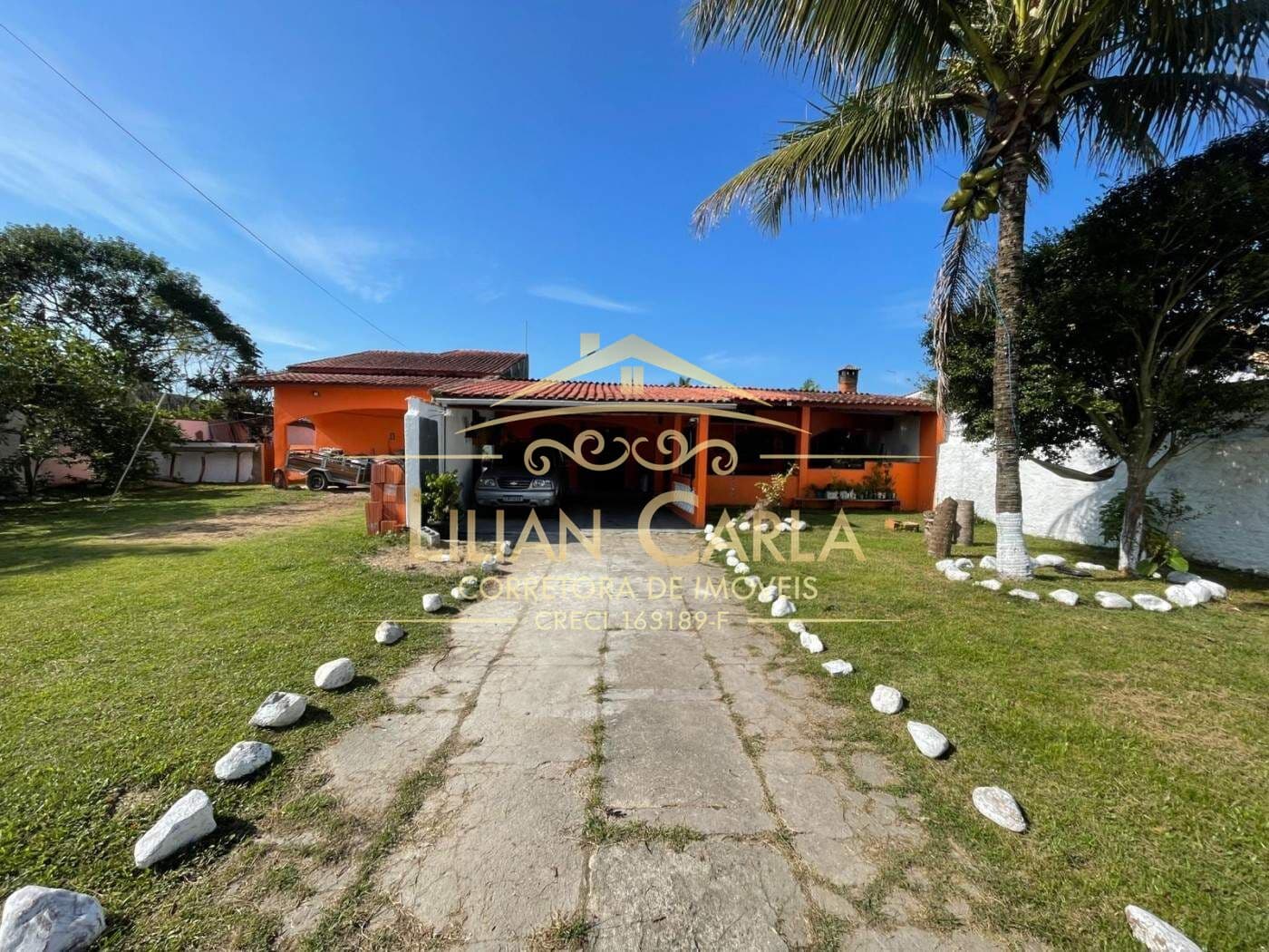 Casa à venda em Itanhaém com 3 dorm, 1 suíte e PISCINA por R$ 399 mil!