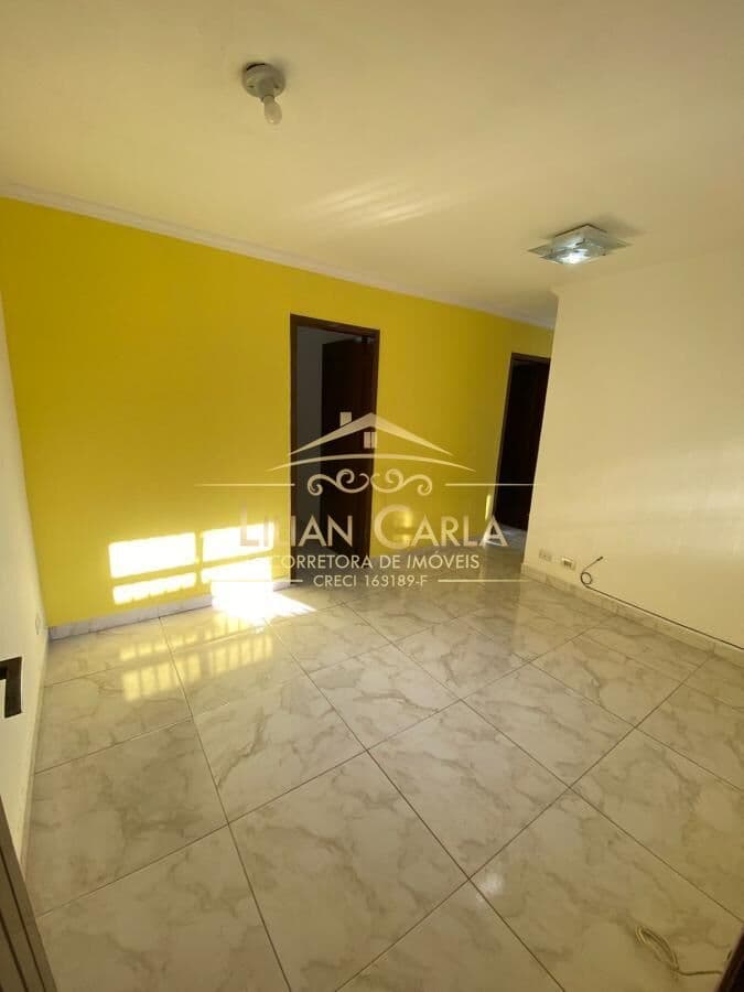 Apartamento à venda em Itanhaém com 2 dorm, 1 wc social e 1 vaga de garagem por R$ 135 mil