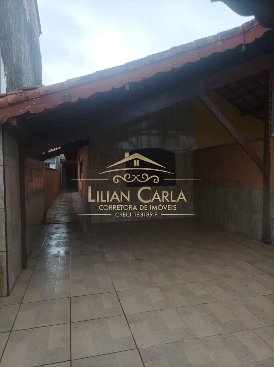 Repasse Casa à venda em Mongaguá LADO PRAIA com 2 dorm, 1 suíte por R$ 350 mil