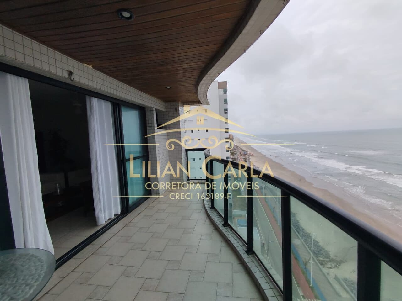 Apartamento alto padrão à venda no Centro da Praia de Mongaguá por R$ 680 mil