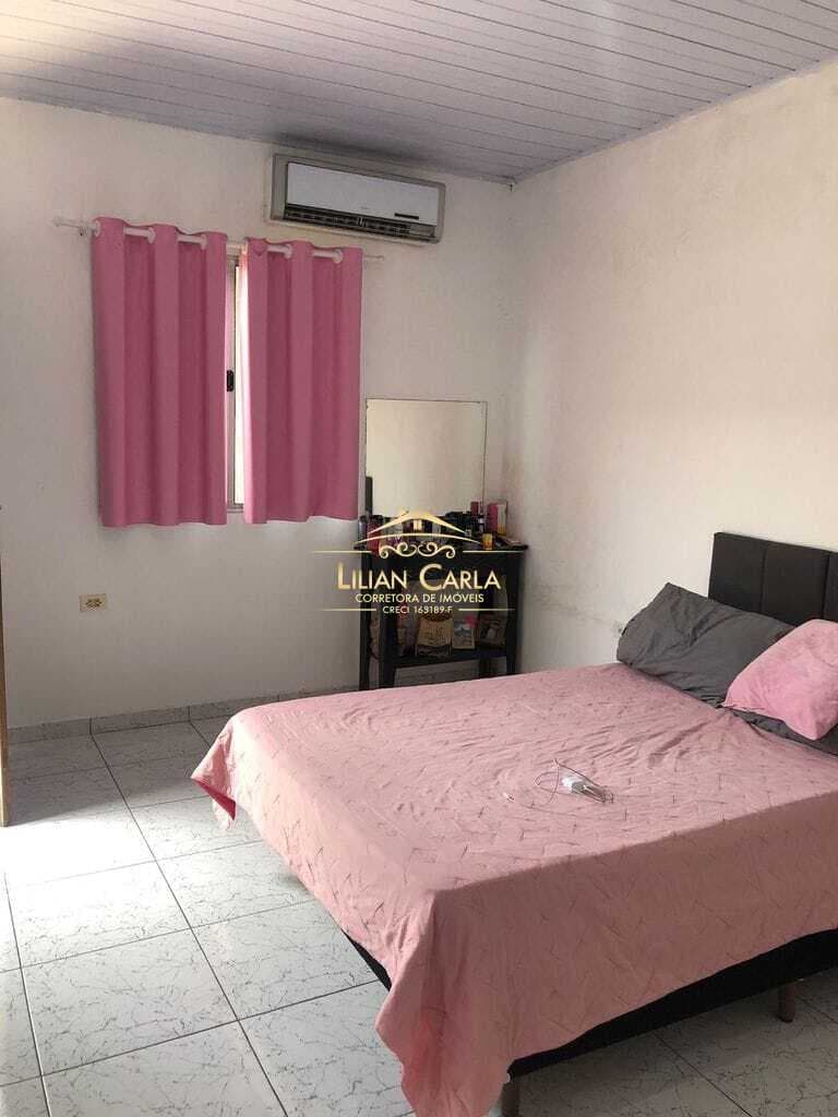 Ótima casa à venda em Mongagua com 2 dorm, 1 wc, 2 vagas de garagem por APENAS R$ 180 mil!