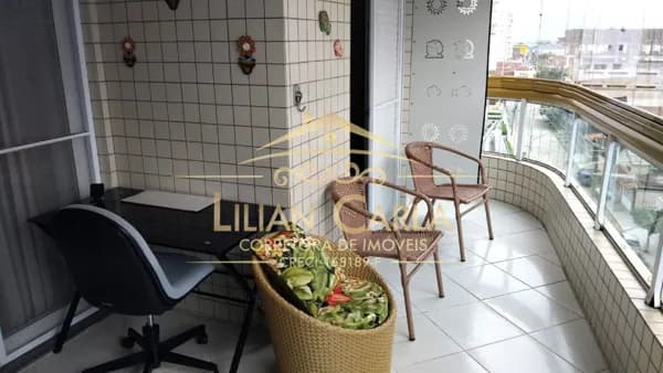 Apartamento à venda em Praia Grande com 2 dorm, 1 suíte e sacada gourmet por R$ 615 mil