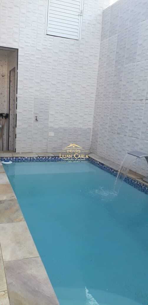 Casa à venda em Mongaguá LADO PRAIA com 3 dorm e PISCINA por R$ 420 mil!