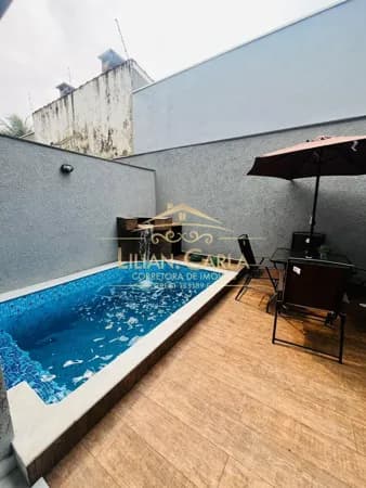SOBRADO EM CONDOMÍNIO À VENDA EM ITANHAÉM VISTA PARA O MAR E PISCINA PRIVATIVA + QUINTAL POR R$ 479 MIL!