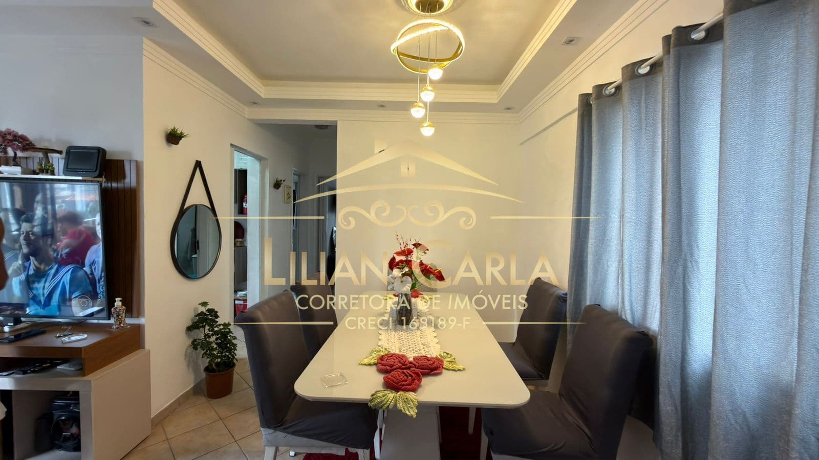 Apartamento à venda na Praia Grande com 2 dorm, sacada e 1 vaga de garagem por R$ 298 mil!