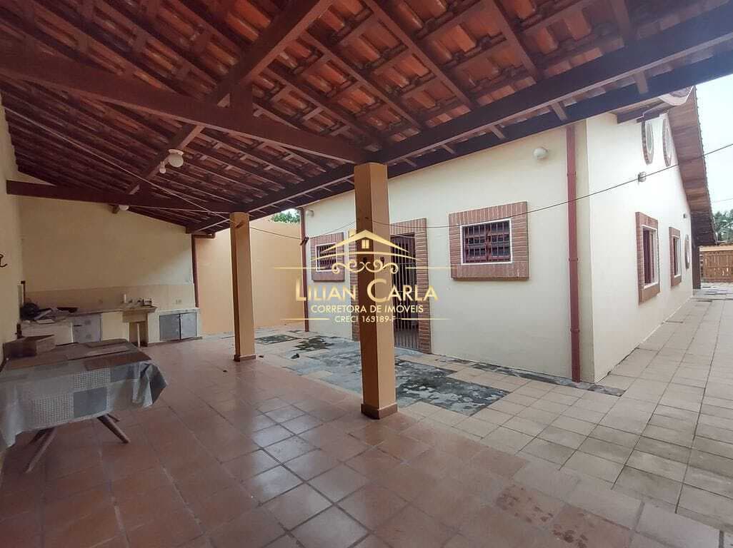 Casa à venda na Praia de Itanhaém com 3 dorm por R$ 440 mil!