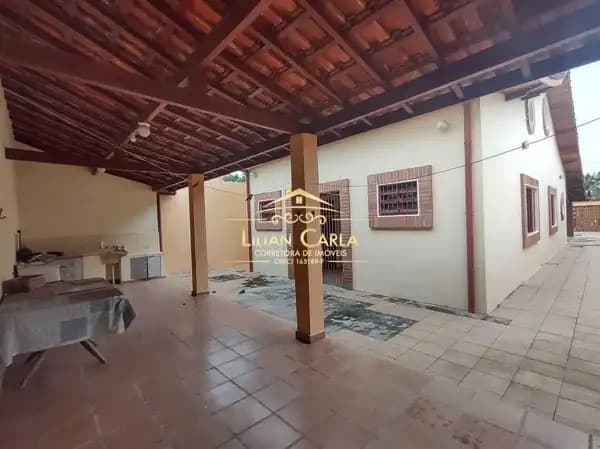 Casa à venda na Praia de Itanhaém com 3 dorm por R$ 440 mil!