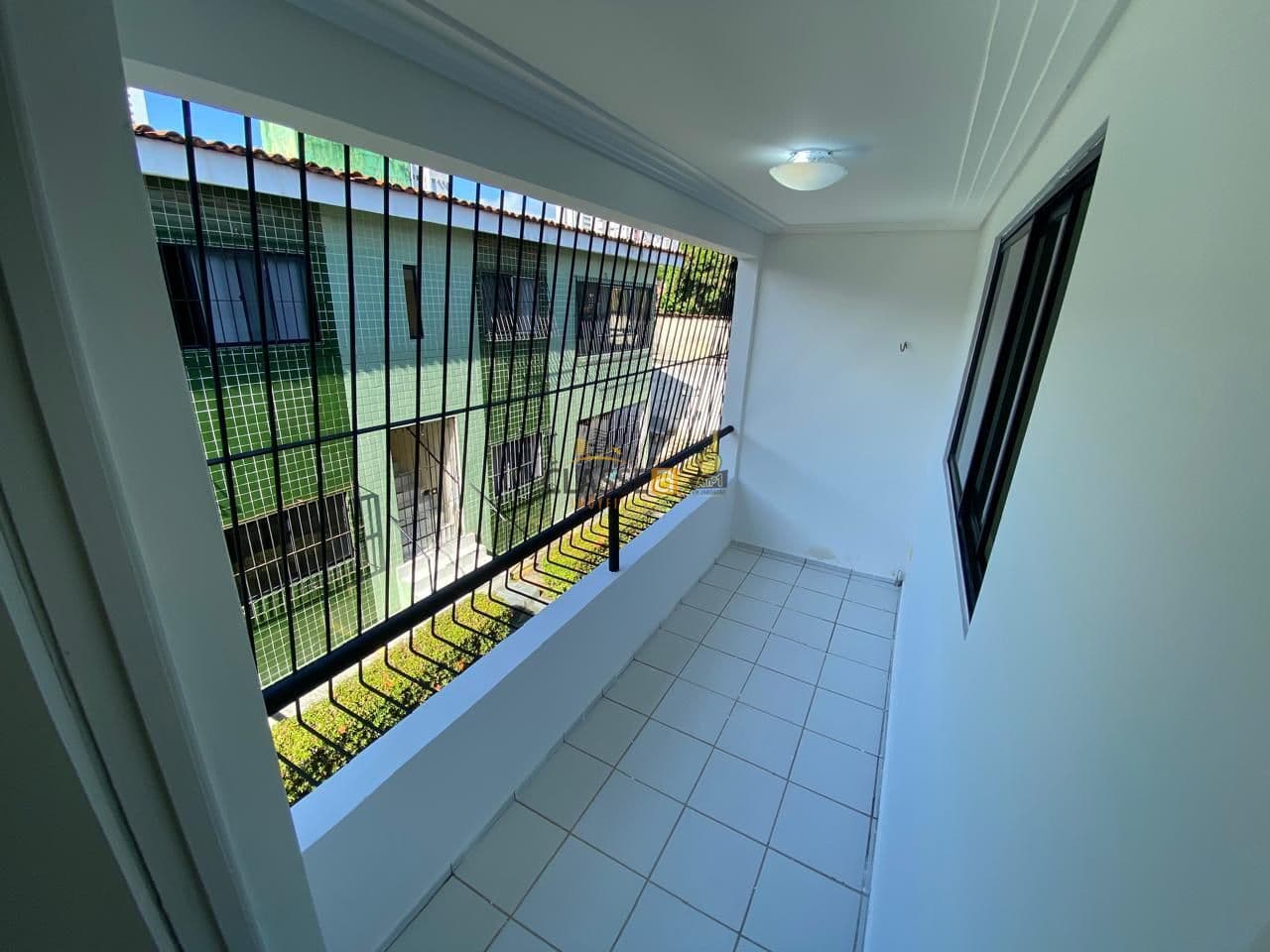 Apartamento 2 Quartos com varanda em Candeias