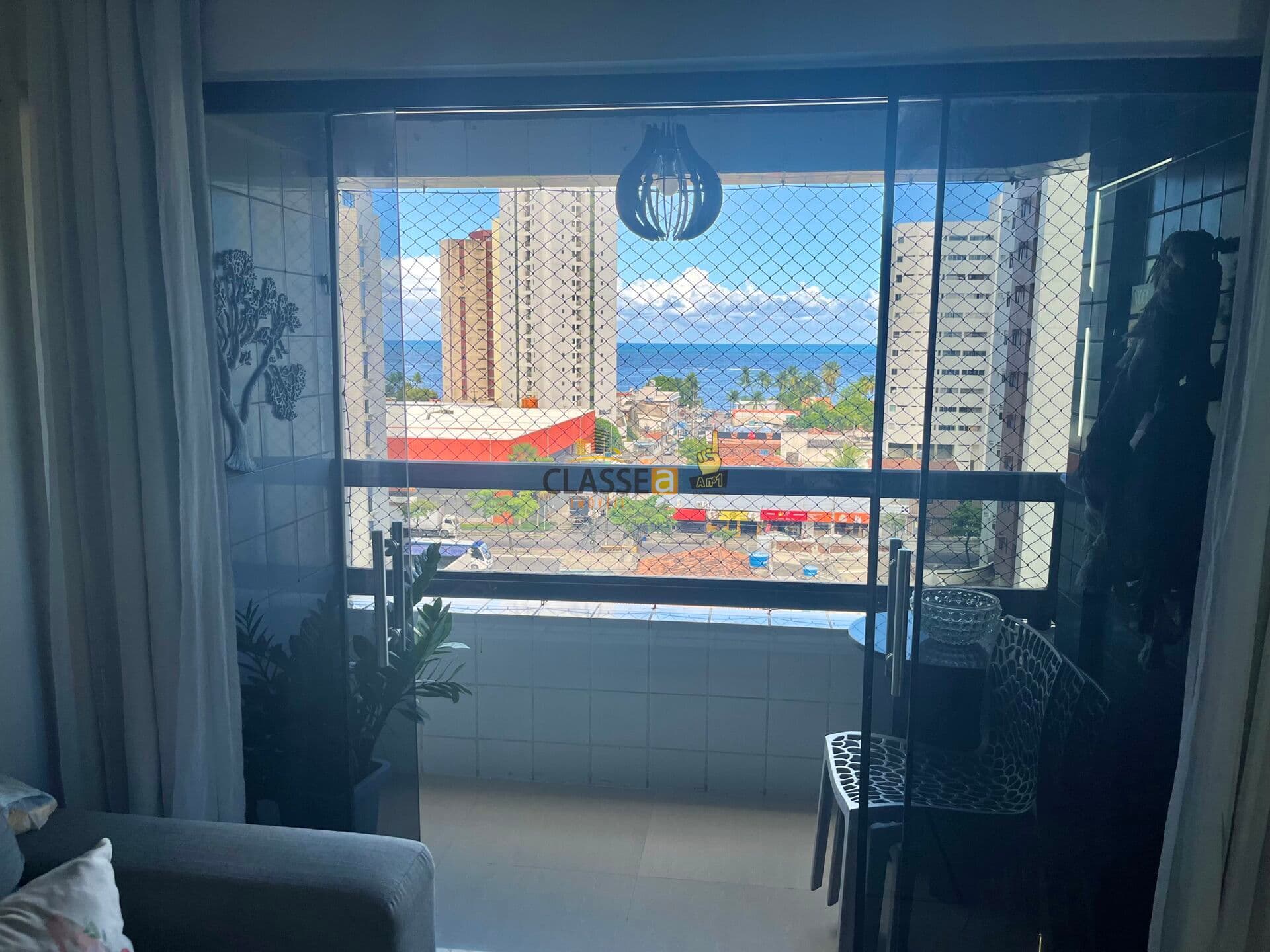 Apartamento Reformado com Vista Mar 3 Quartos em Candeias