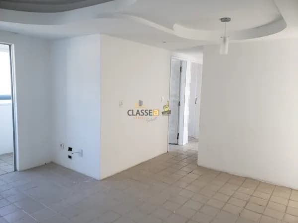 Apartamento 3 Quartos em Candeias com Varanda