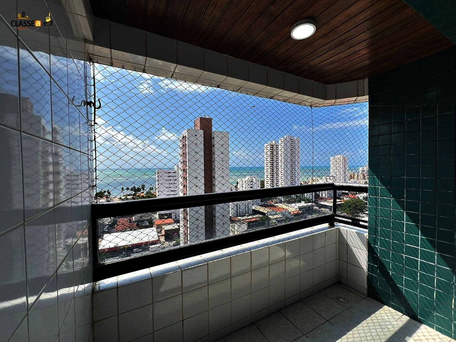 Apartamento com Vista Mar Nascente Andar Alto 3 Quartos 2 Vagas em Candeias