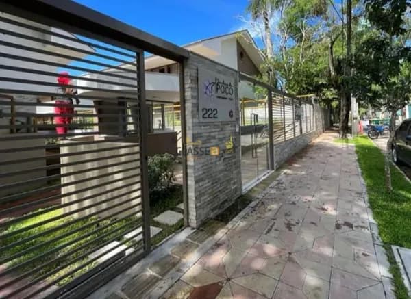 Casa 5 suítes no Condomínio Jardins do Poço