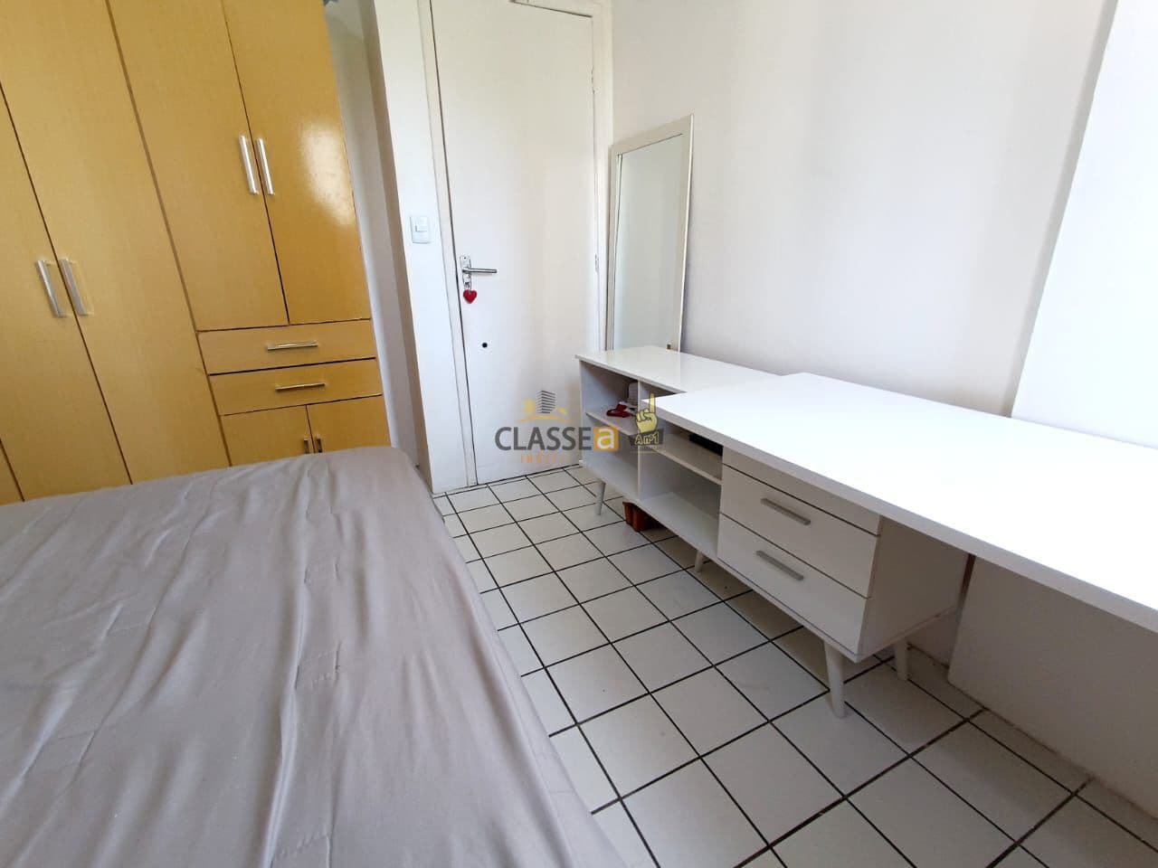 Apartamento 2 Quartos na Avenida ao lado da Praia em Candeias