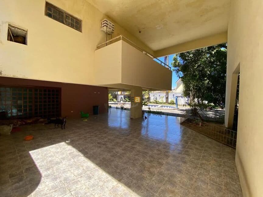 Casa 4 suítes com Piscina em Candeias