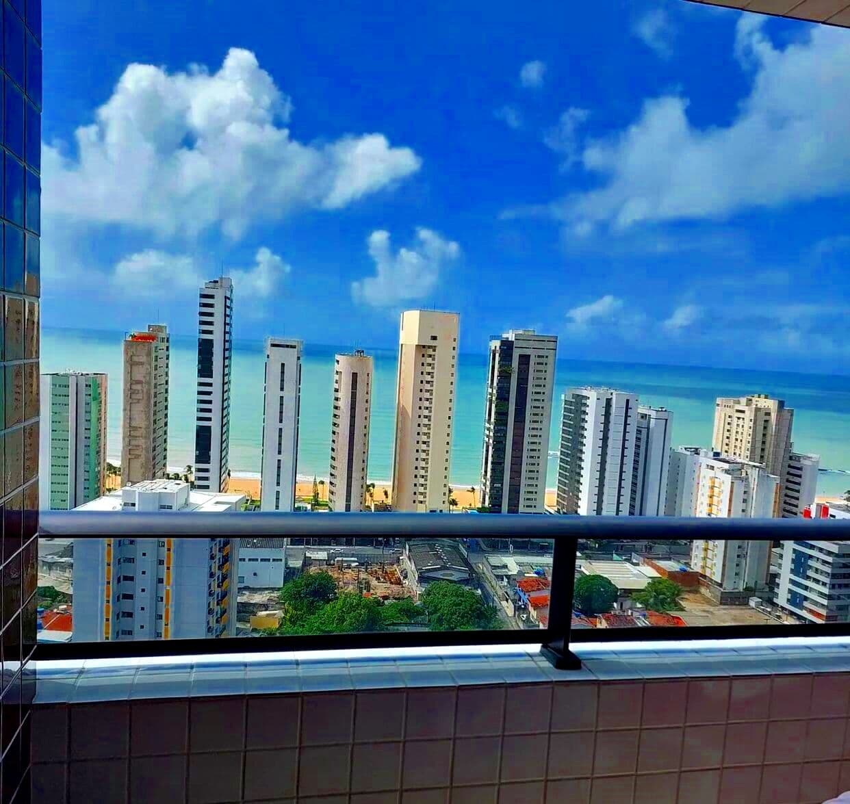 Apartamento Andar Alto com Vista Mar e 2 Vagas de Piedade
