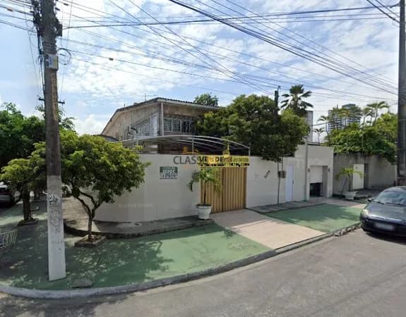 Casa 5 Quartos na Quadra do Mar em Candeias