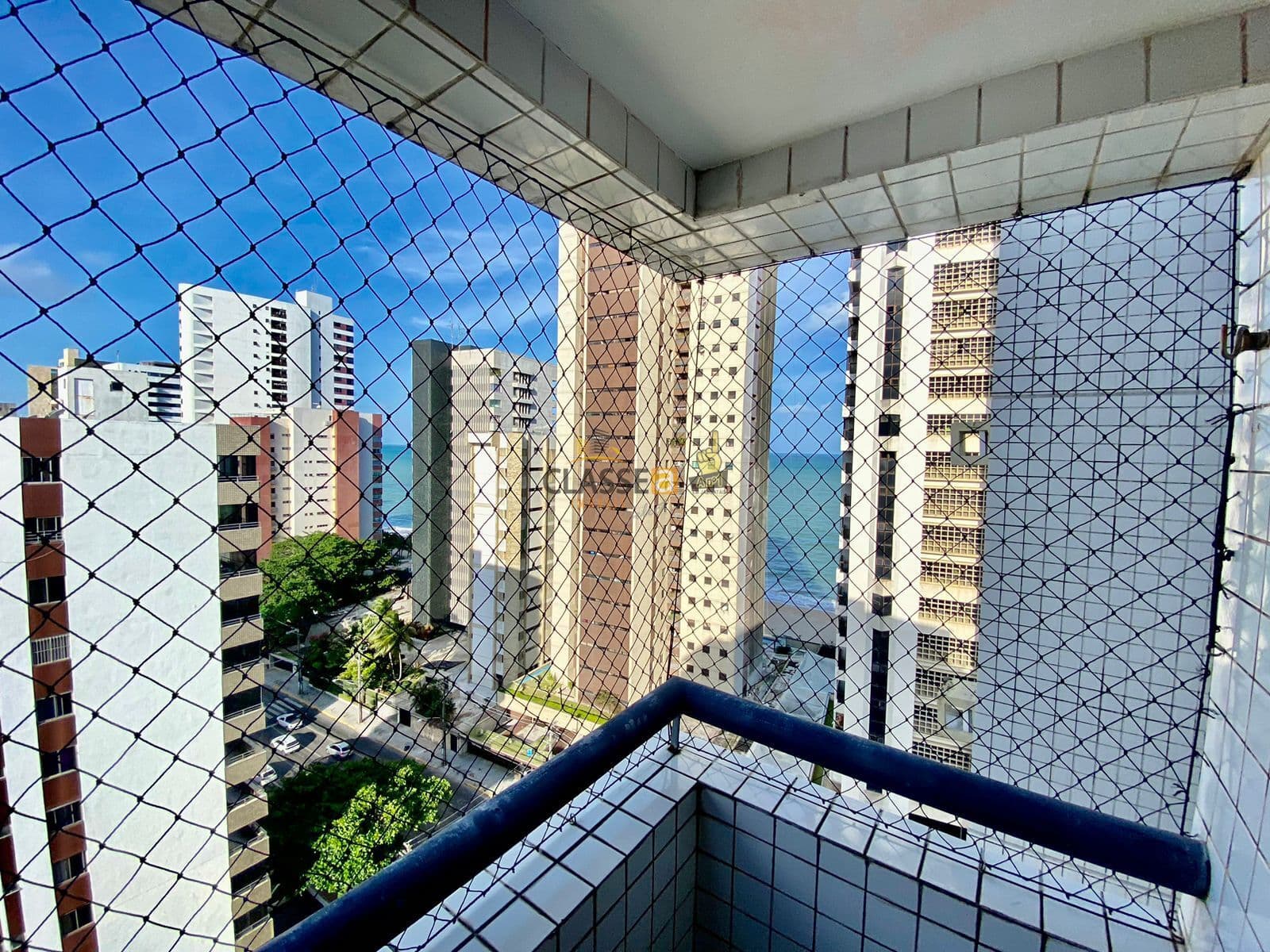 Apartamento 3 Quartos com Vista Mar na Avenida em Piedade | Edf Vilma Lucia