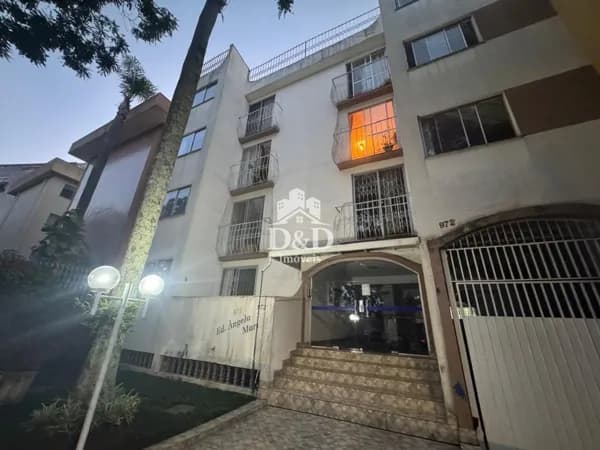 Maravilhoso Apartamento Padrão no Água verde