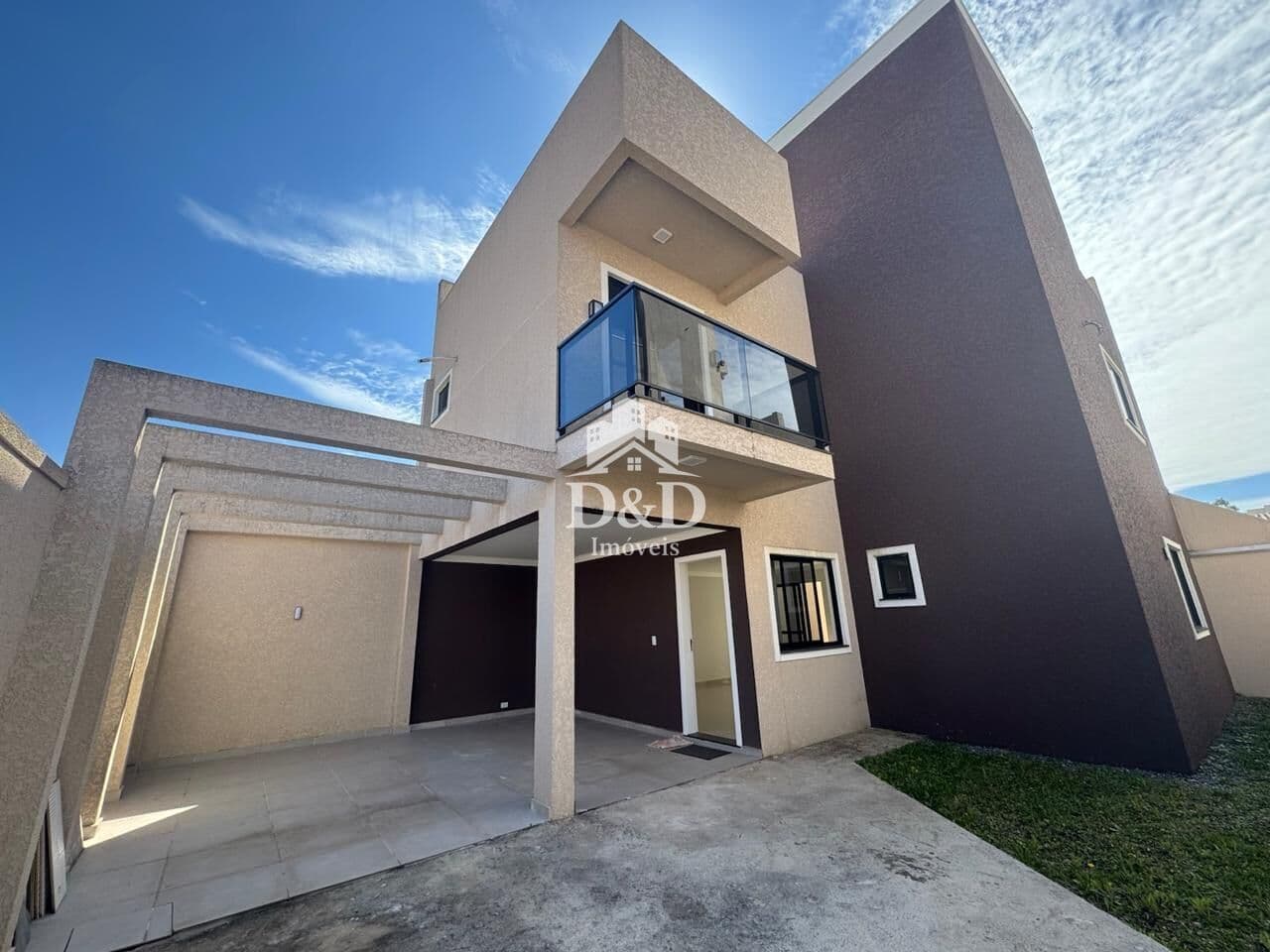 Sobrado 3 dormitórios à venda, 118 m² - Xaxim.