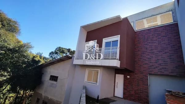 Sobrado em Curitiba - Campo Comprido