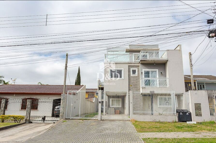 Sobrado Aconchegante com Ático