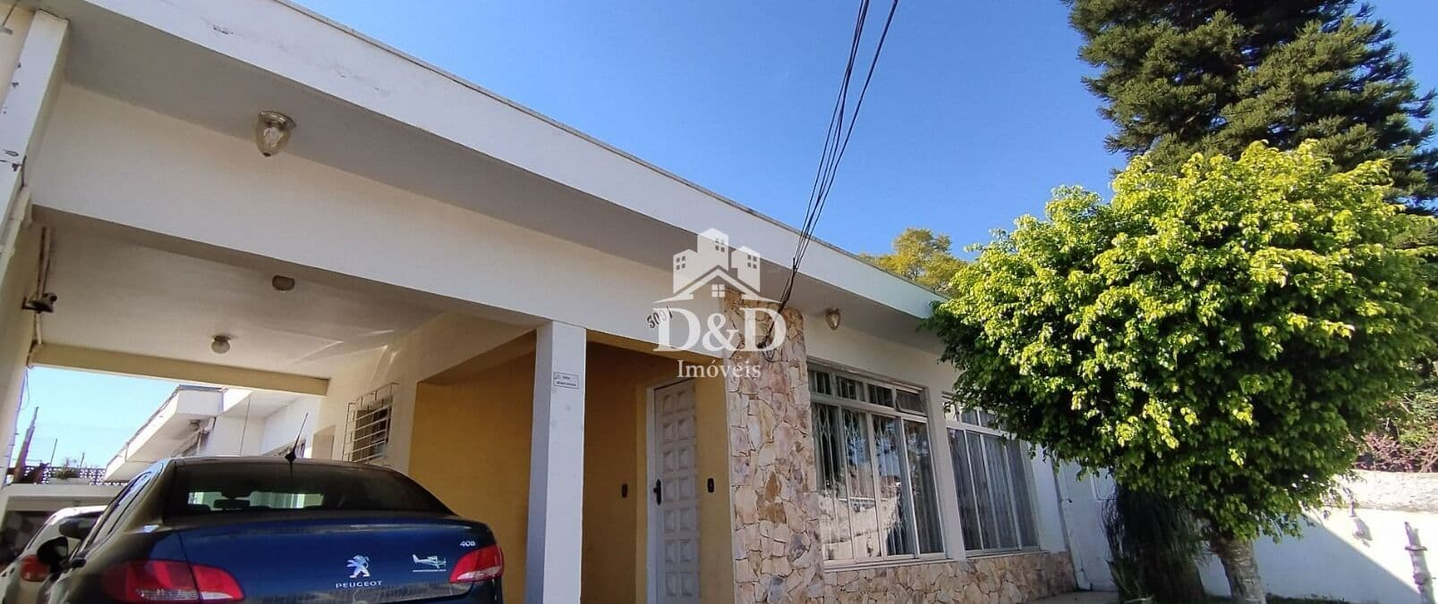 Casa Padrão Excelente Casa com 4 Quartos e Área de Lazer