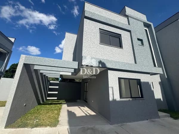 Casa Triplex Bairro Uberaba Pronto para Morar Interno